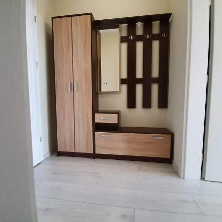 Ani's * Golden Sands